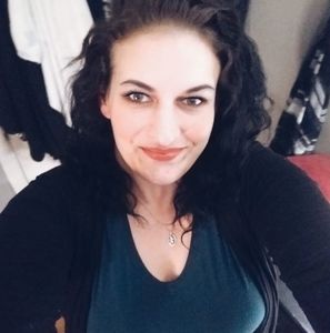 Meet your Posher, Ashley